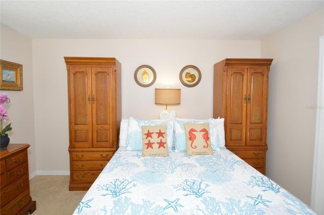 213 SEAHORSE DRIVE SE B, St Petersburg, FL 33705