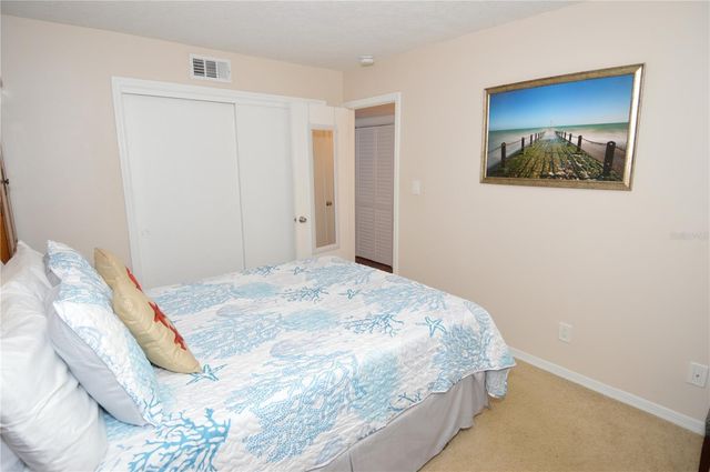 213 SEAHORSE DRIVE SE B, St Petersburg, FL 33705