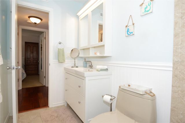 213 SEAHORSE DRIVE SE B, St Petersburg, FL 33705