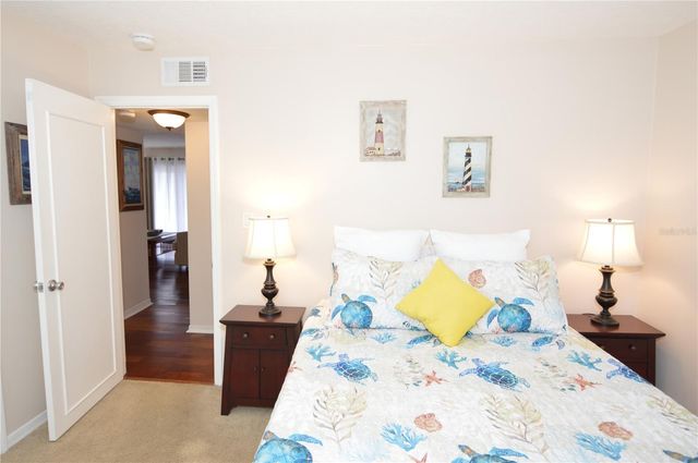 213 SEAHORSE DRIVE SE B, St Petersburg, FL 33705