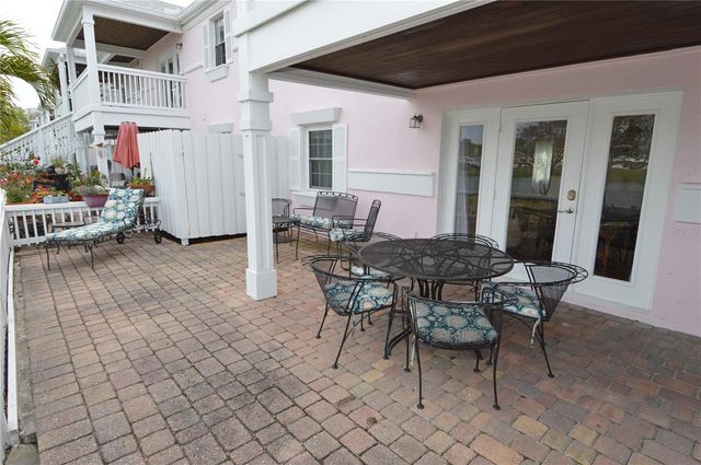 213 SEAHORSE DRIVE SE B, St Petersburg, FL 33705