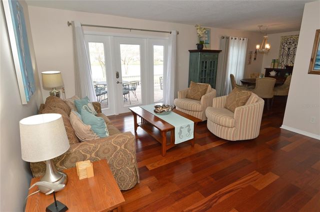 213 SEAHORSE DRIVE SE B, St Petersburg, FL 33705