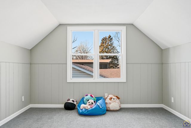 4413 SW Twilight DR, Topeka, KS 66614