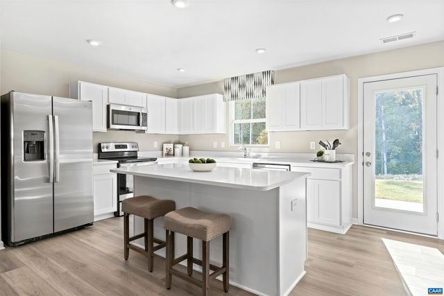 557 ARCHES LN, Barboursville, VA 22923