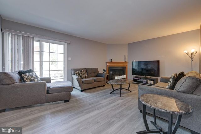 350 GARRETT MORGAN DR, Lawnside, NJ 08045