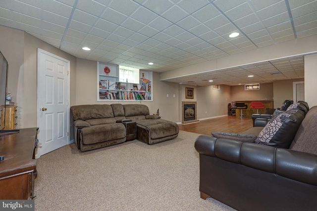 350 GARRETT MORGAN DR, Lawnside, NJ 08045