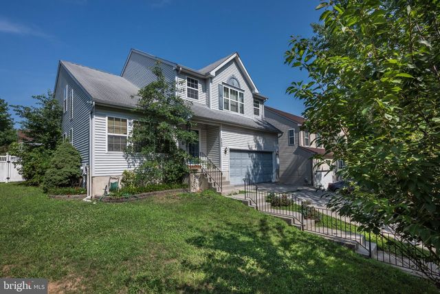 350 GARRETT MORGAN DR, Lawnside, NJ 08045