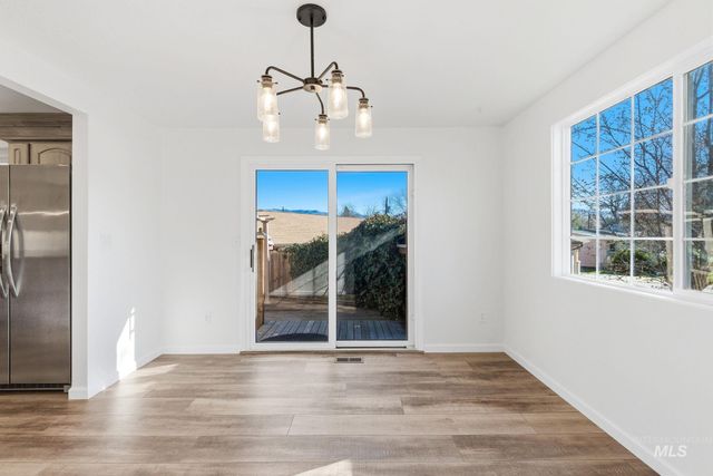 2072 Crystal Way, Boise, ID 83706