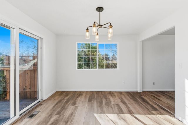 2072 Crystal Way, Boise, ID 83706