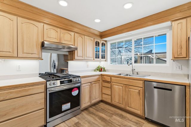 2072 Crystal Way, Boise, ID 83706