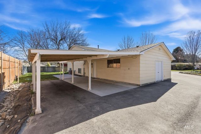 2072 Crystal Way, Boise, ID 83706