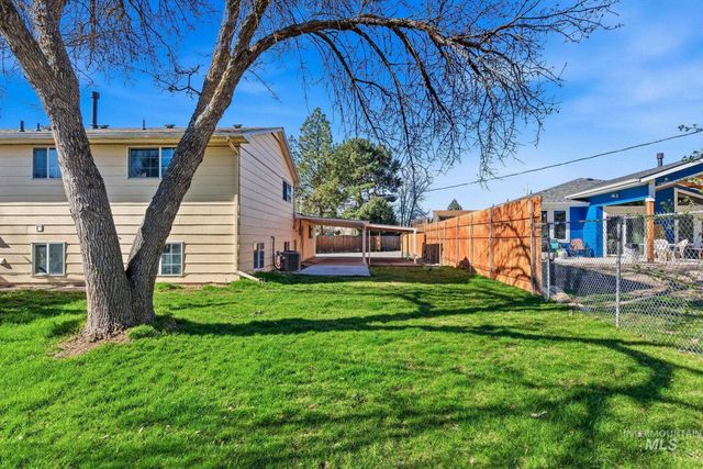 2072 Crystal Way, Boise, ID 83706