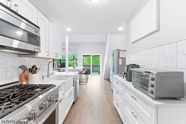 2 Falkenstein Dr 10, Vernon Twp., NJ 07462