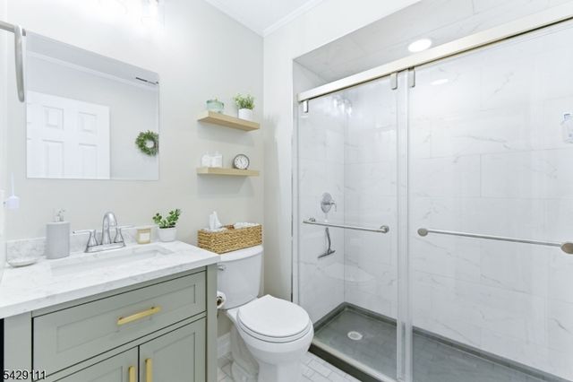 2 Falkenstein Dr 10, Vernon Twp., NJ 07462