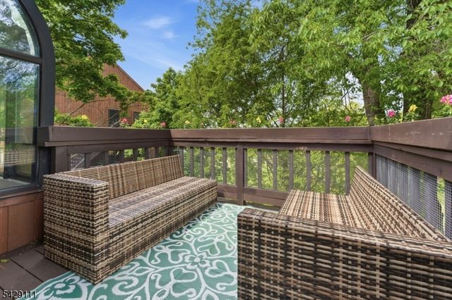 2 Falkenstein Dr 10, Vernon Twp., NJ 07462