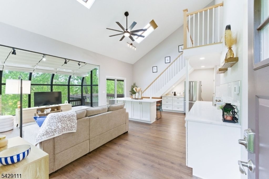 2 Falkenstein Dr 10, Vernon Twp., NJ 07462