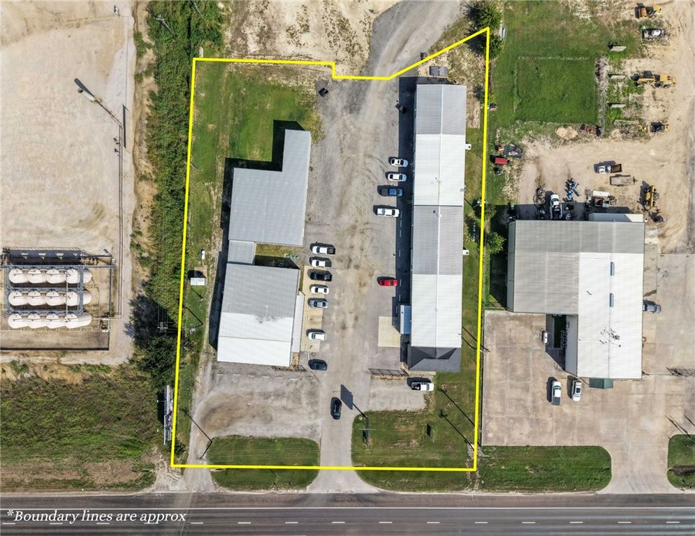 2762 State Highway 21 E, Caldwell, TX 77836 — photo 2