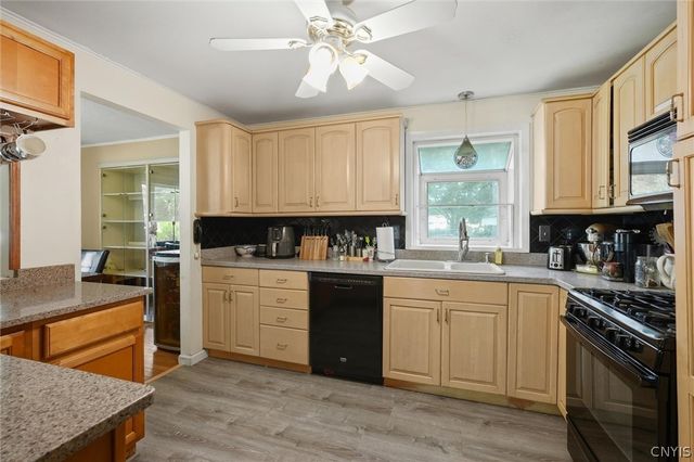 214 Wells Avenue West, Clay, NY 13212
