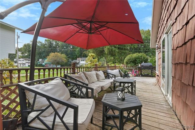 214 Wells Avenue West, Clay, NY 13212