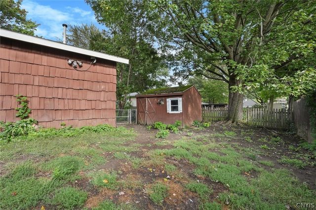214 Wells Avenue West, Clay, NY 13212