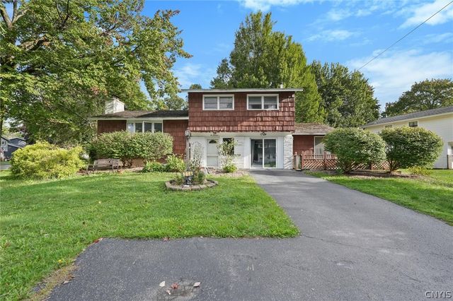 214 Wells Avenue West, Clay, NY 13212