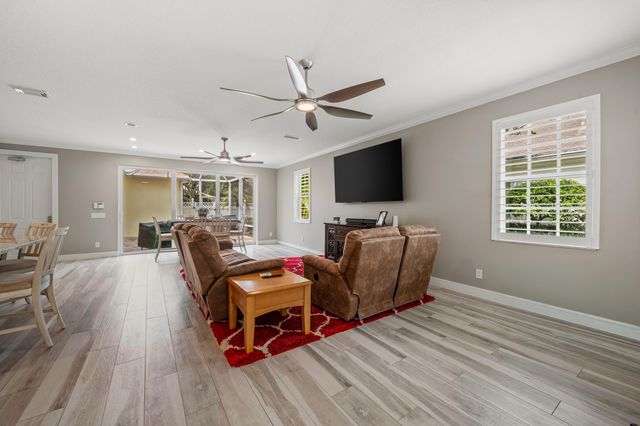 142 Newcastle Drive, Jupiter, FL 33458