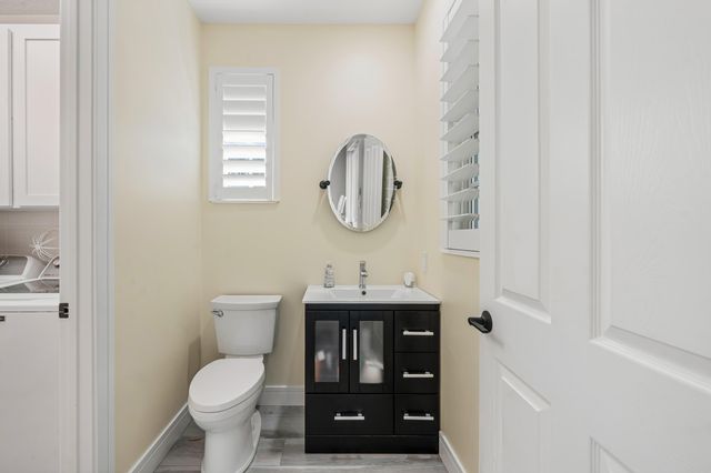 142 Newcastle Drive, Jupiter, FL 33458