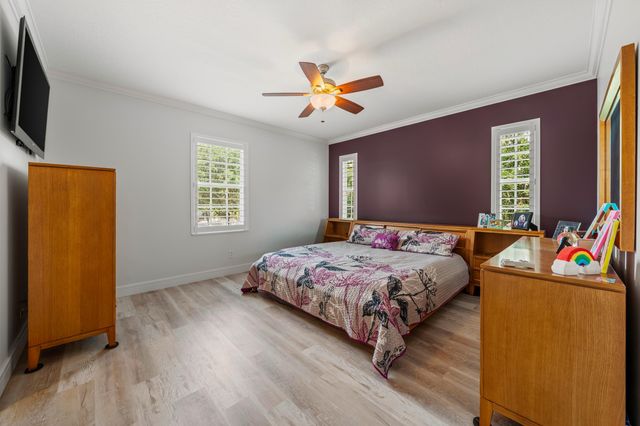 142 Newcastle Drive, Jupiter, FL 33458