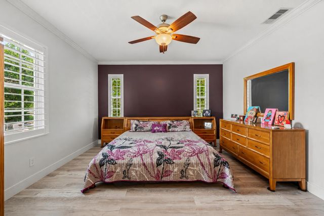 142 Newcastle Drive, Jupiter, FL 33458