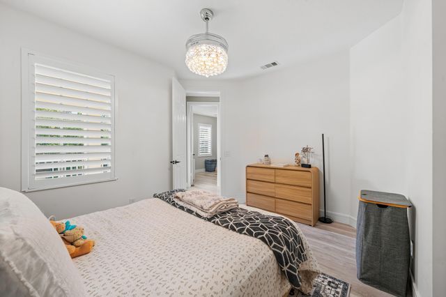 142 Newcastle Drive, Jupiter, FL 33458