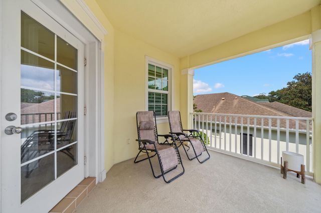 142 Newcastle Drive, Jupiter, FL 33458