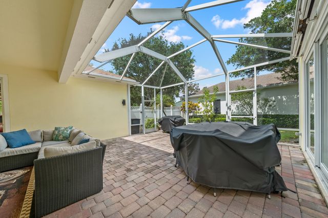 142 Newcastle Drive, Jupiter, FL 33458