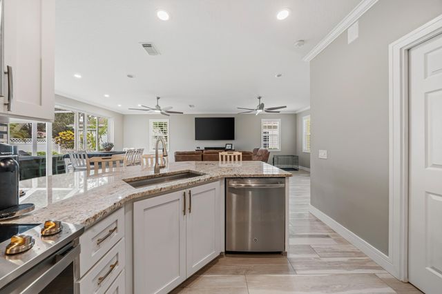 142 Newcastle Drive, Jupiter, FL 33458
