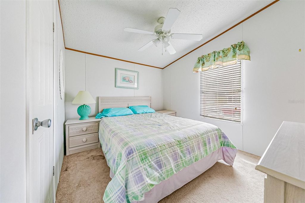 Image 28 of property listing at 803 THRUSH CIRCLE, Sebastian, FL 32976