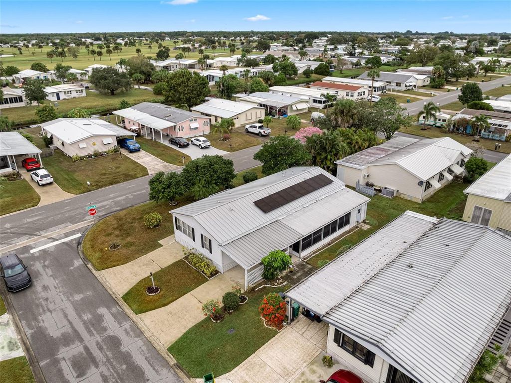 Image 32 of property listing at 803 THRUSH CIRCLE, Sebastian, FL 32976