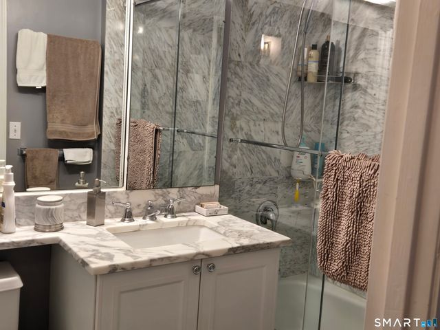 1 Strawberry Hill Avenue APT 3G, Stamford, CT 06902