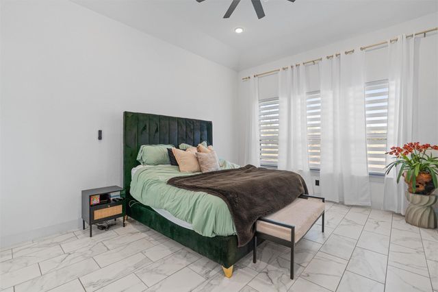 408 NORTHCREST DR, Liberty Hill, TX 78642