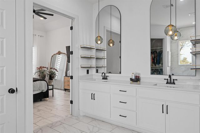 408 NORTHCREST DR, Liberty Hill, TX 78642