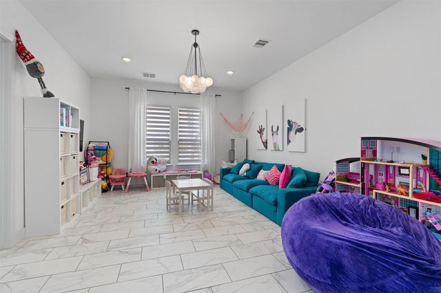 408 NORTHCREST DR, Liberty Hill, TX 78642