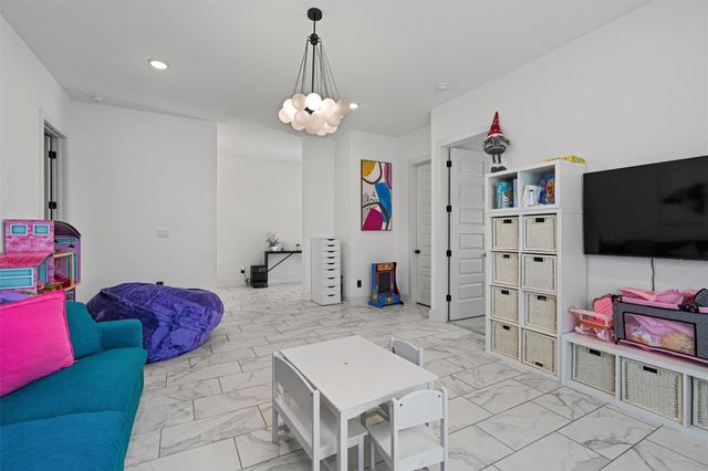 408 NORTHCREST DR, Liberty Hill, TX 78642