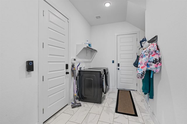 408 NORTHCREST DR, Liberty Hill, TX 78642