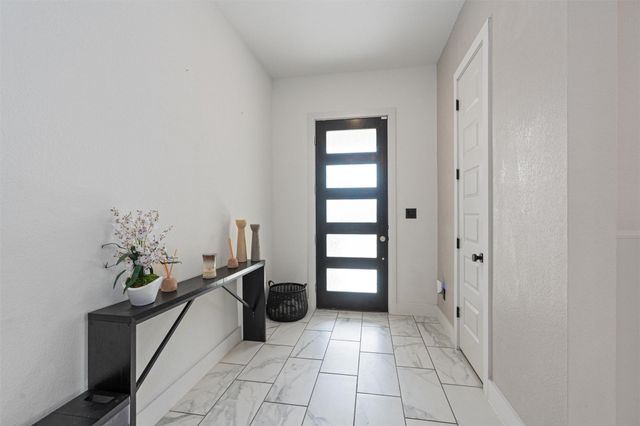 408 NORTHCREST DR, Liberty Hill, TX 78642