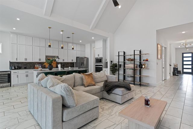 408 NORTHCREST DR, Liberty Hill, TX 78642