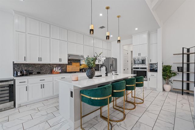 408 NORTHCREST DR, Liberty Hill, TX 78642