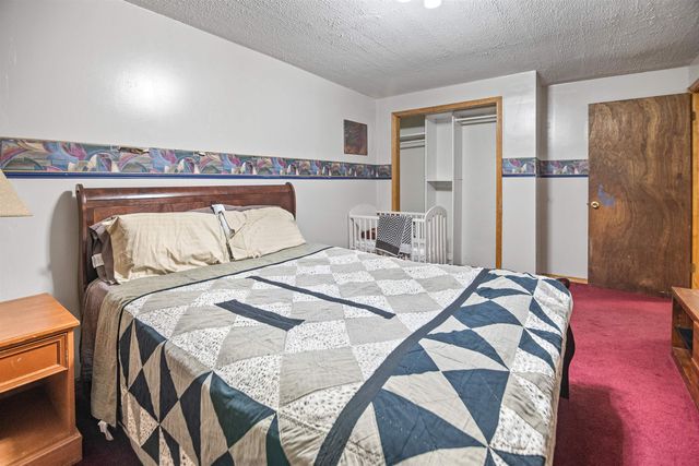 307 N Sioux St, Kechi, KS 67067