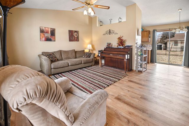 307 N Sioux St, Kechi, KS 67067