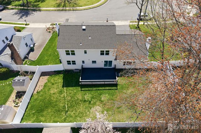 7 Oberlin Court, Edison, NJ 08820