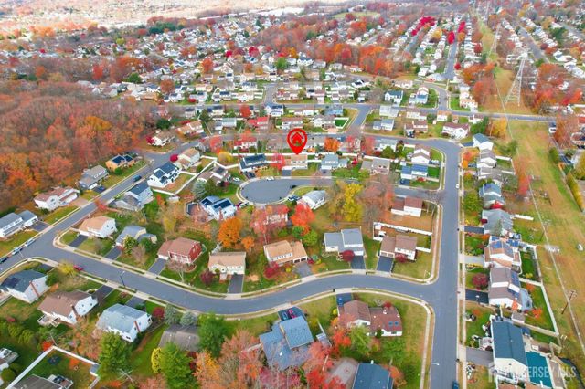 7 Oberlin Court, Edison, NJ 08820