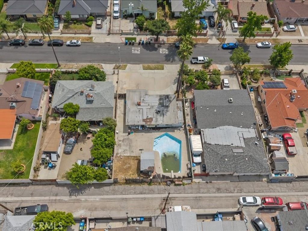 Image 25 of property listing at 13079 Daventry Street, Pacoima, CA 91331