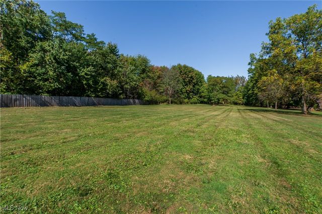 1435 Oakes Road, Broadview Heights, OH 44147